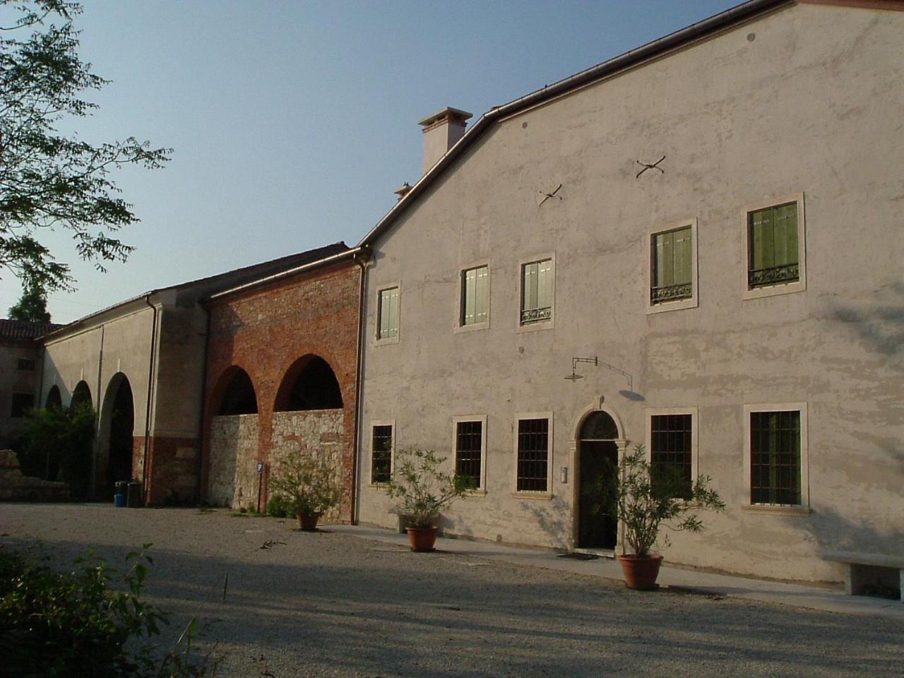 Agriturismo La Sophora Montegaldella Kültér fotó