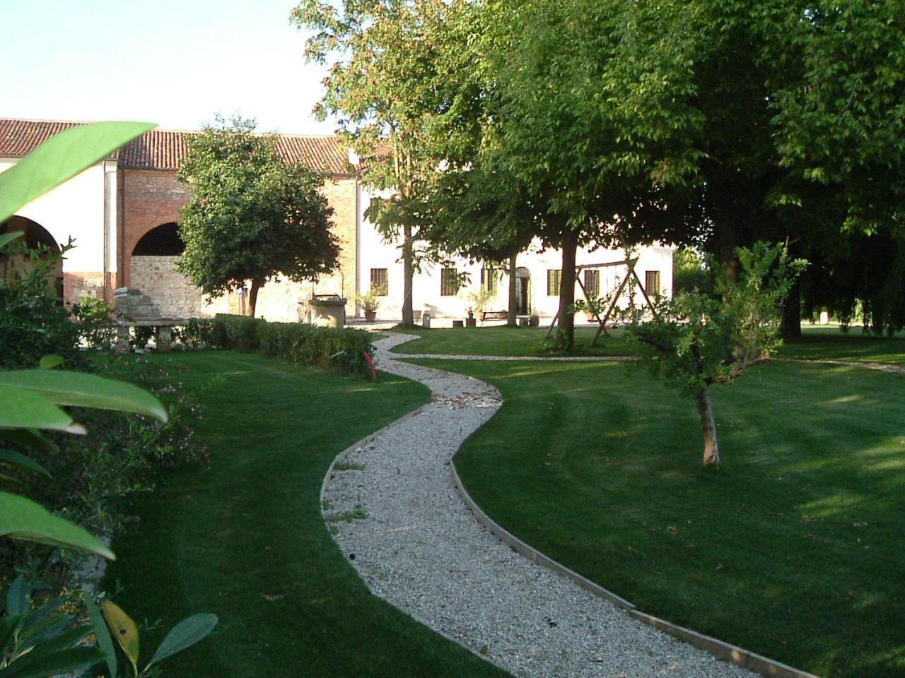 Agriturismo La Sophora Montegaldella Kültér fotó
