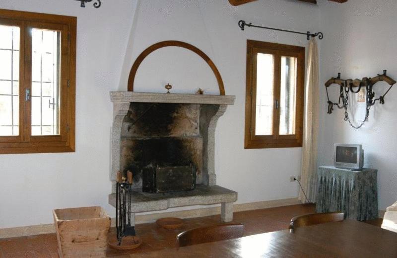 Agriturismo La Sophora Montegaldella Kültér fotó