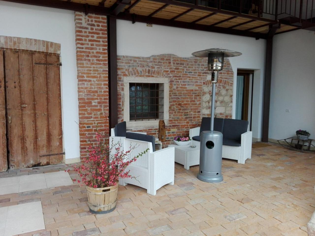 Agriturismo La Sophora Montegaldella Kültér fotó